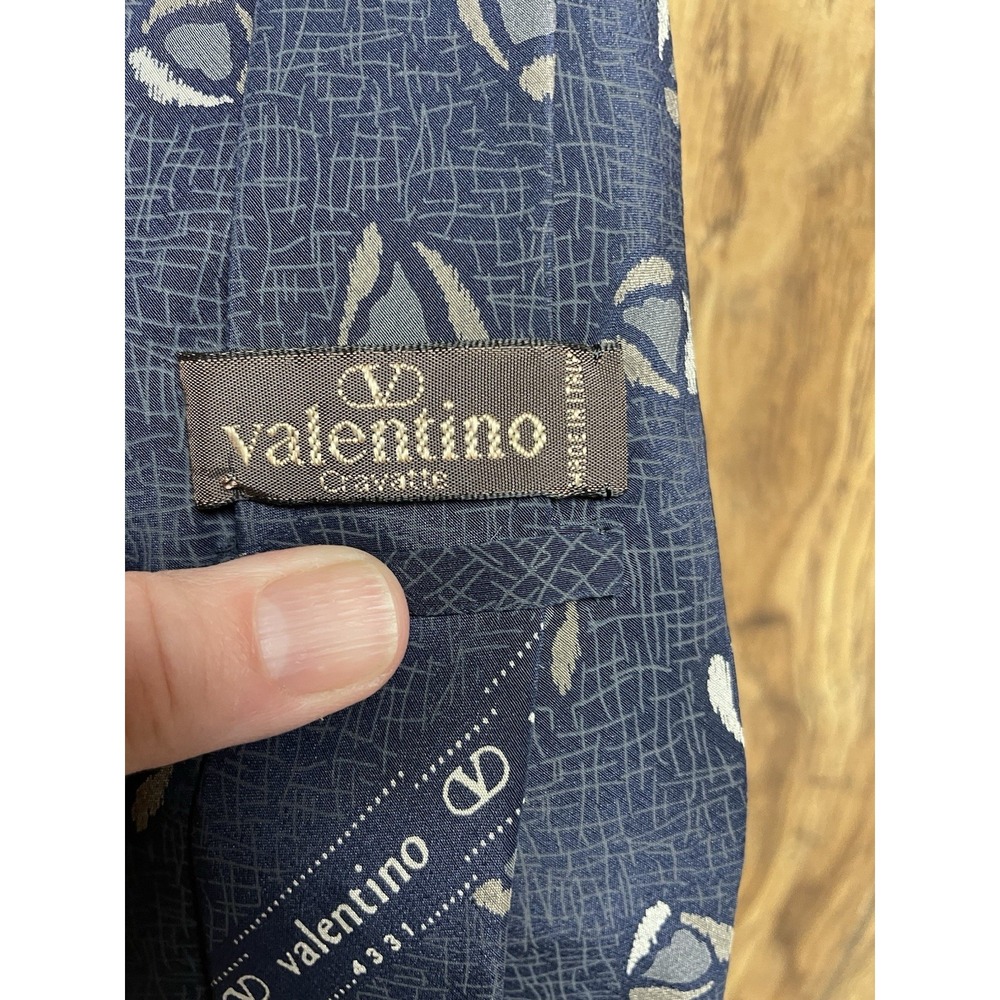 Vintage Valentino Cravatte 100% Silk Neck Tie Made in Italy Blue Gray Geometric